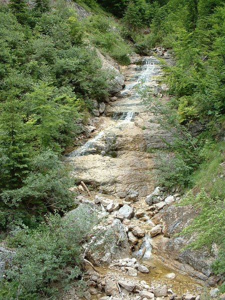 113 Wasserfall auf dem Weg zur Reuschlackenhütte.jpg